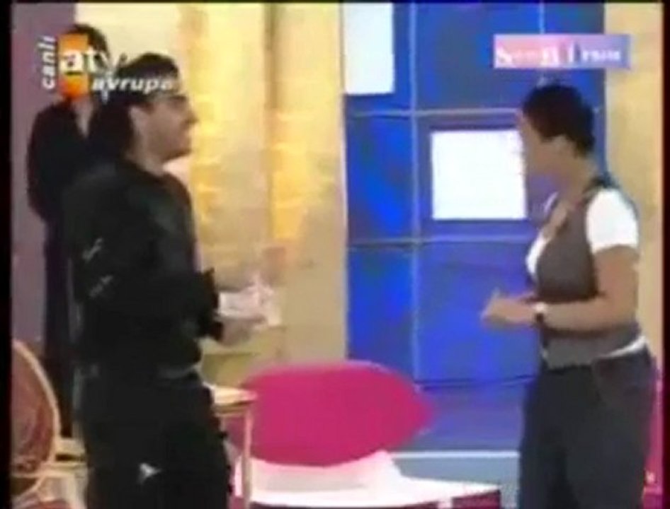 Her Zaman Her Yerde ßir Numara ~İ S M A İ L - Y K      [HQ]