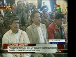 En Bolivia se aprobó hoy una ley contra el racismo. Medios d