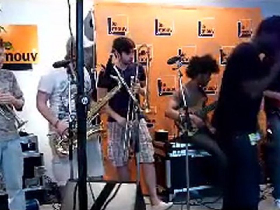 Blitz The Ambassador en direct du Printemps de Bourges avec Le Mouv (1/2)