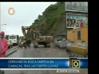 Roca Tarpeya presenta un nuevo derrumbe. Autoridades de trán