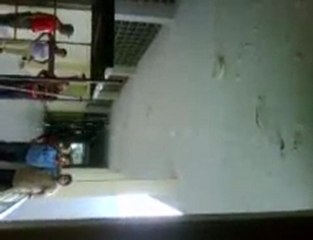 Situacion de techo que se filtra y remor de que caiga sobre