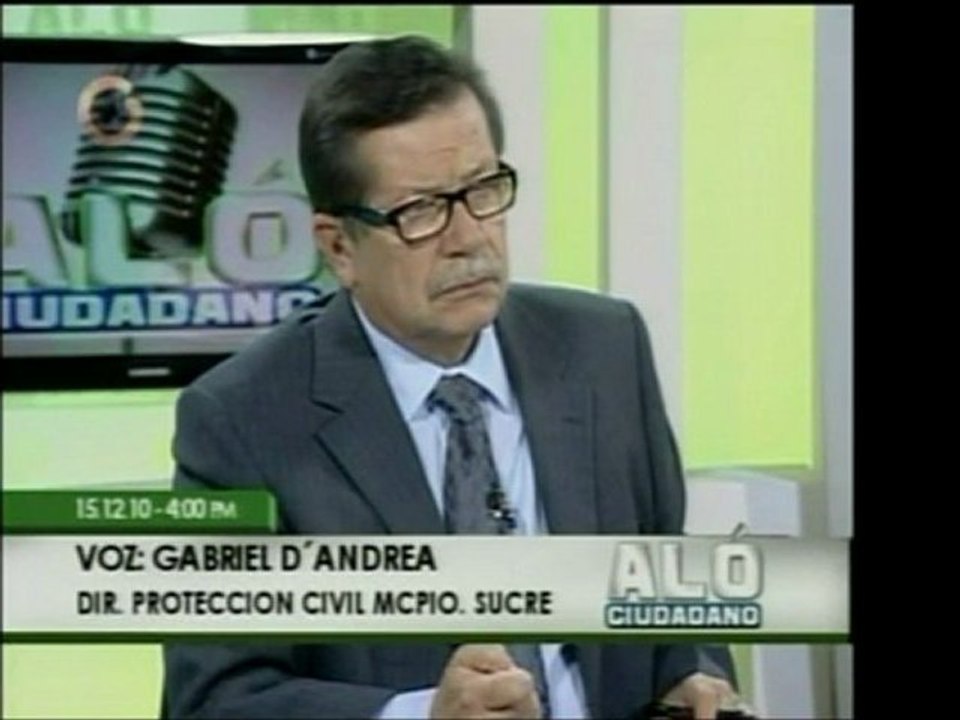 En el estado Sucre un camión con baldosas se volcó en la aut