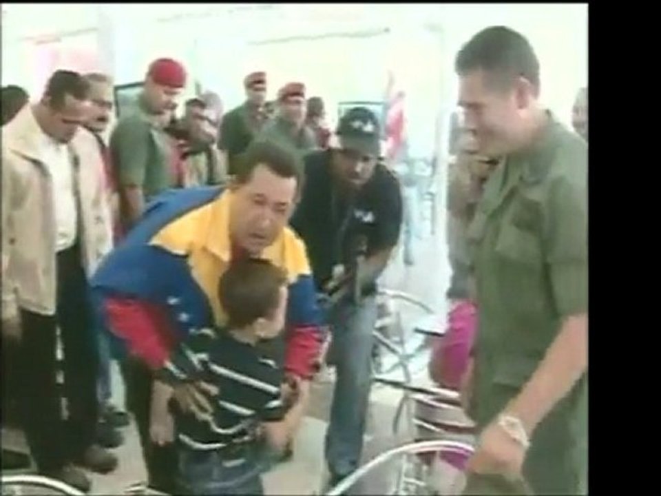 Toma de fotos durante cadena nacional de radio y televisión