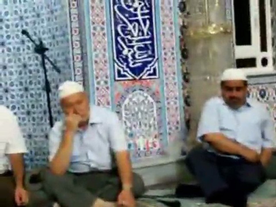 RAHMİYE MERKEZ CAMİİ. GELENEKSEL BERAT KANDİLİ KUTLAMALARI
