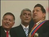 Presidente Chávez saludó al diputado Marquina