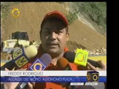 Derrumbe cerró temporalmente la vía Caracas-Guarenas