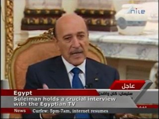 Desde El Cairo, el vicepresidente de Egipto, Omar Suleiman,