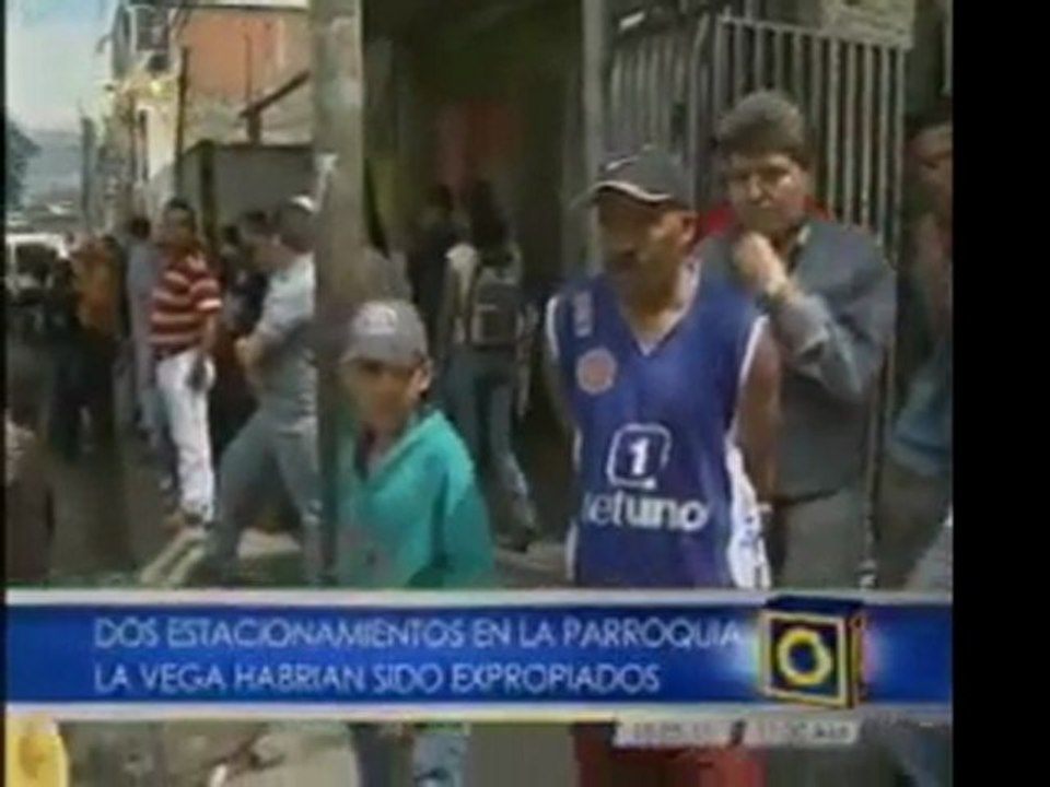 Dos estacionamientos en La Vega habrían sido expropiados