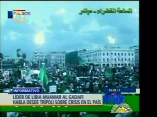 Muamar Gaddafi en una aparición pública en la Plaza Verde de