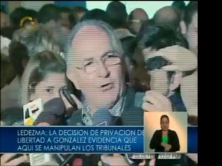 Los diigentes políticos Herny Ramos Allup, Richard Blanco, A