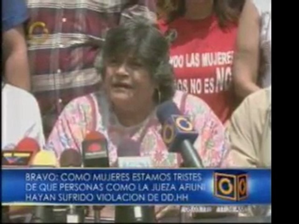 La cantante Soledad Bravo y la diputada María Corina Machado