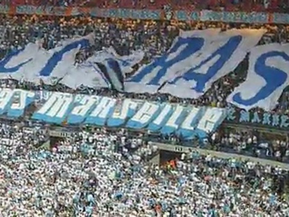 Avant le coup d'envoi finale coupe de la ligue 2011