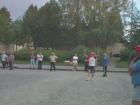 2éme tir à la tete ( mais pas fait expres ) bravo quand meme Teddy !!!!!!!