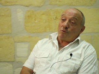 « Récits de pratiques professionnelles et adolescences »