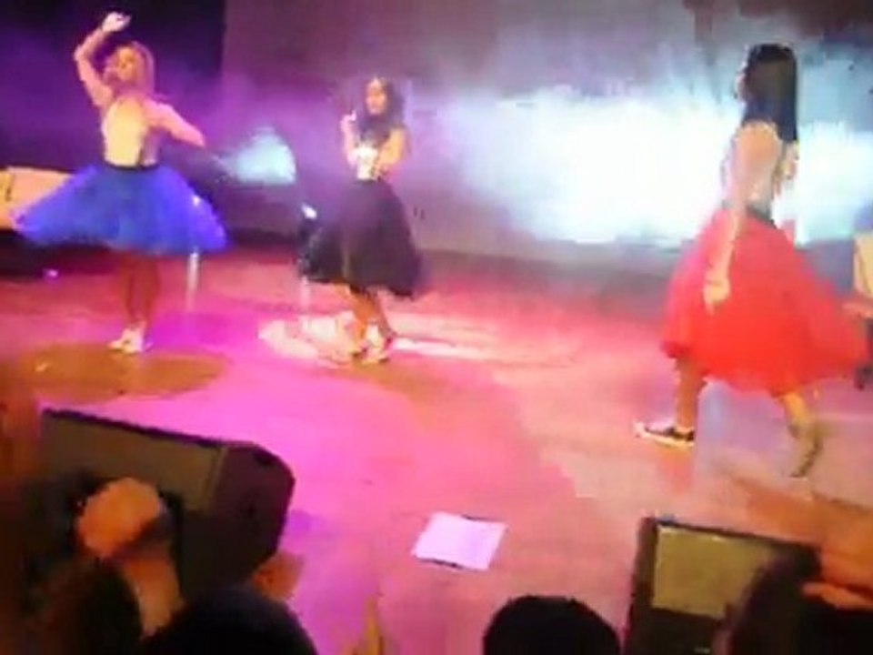 23.04.11 Hepsi Konseri - İki Kelime