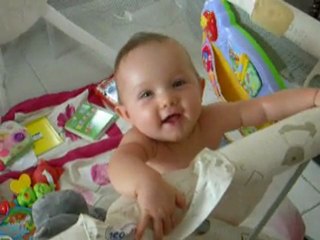 Lou 8 mois - 24.04.2011
