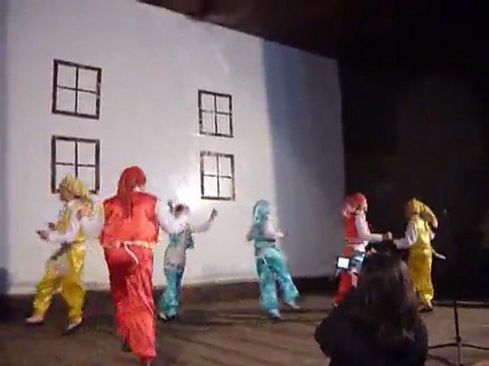 Damar İlköğretim Okulu 23 Nisan 2011 (Kız Karşılaması)