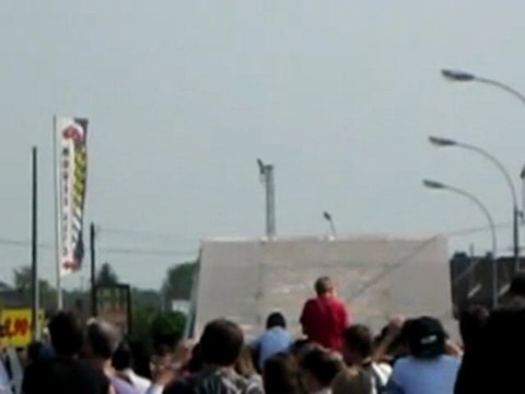 crash quad fête de la moto noyon avril 2011