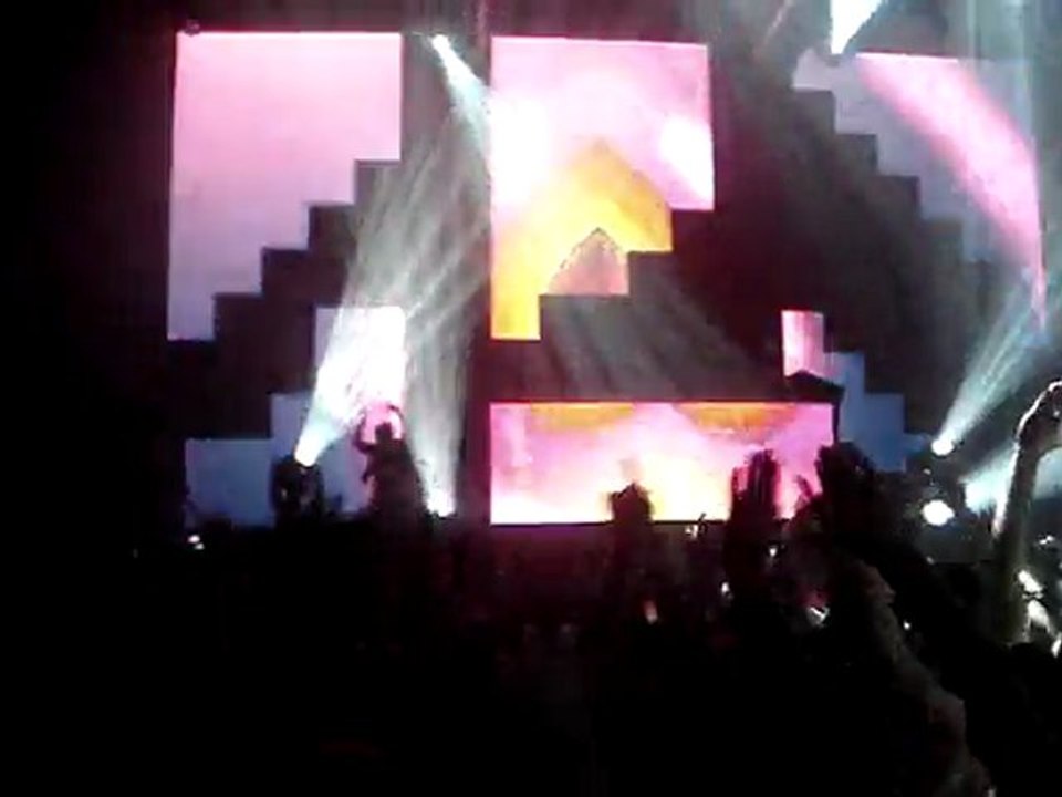 Axwell playing "This Moment" @ Roseland Ballroom