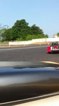 Autodrome Montlhéry 24/04/2011 Spider Renault Vincennes en anciennes caterham Super Seven