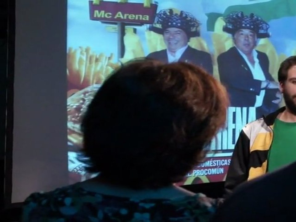 La idea de un insecto despeinado bailando Macarena (día 2)