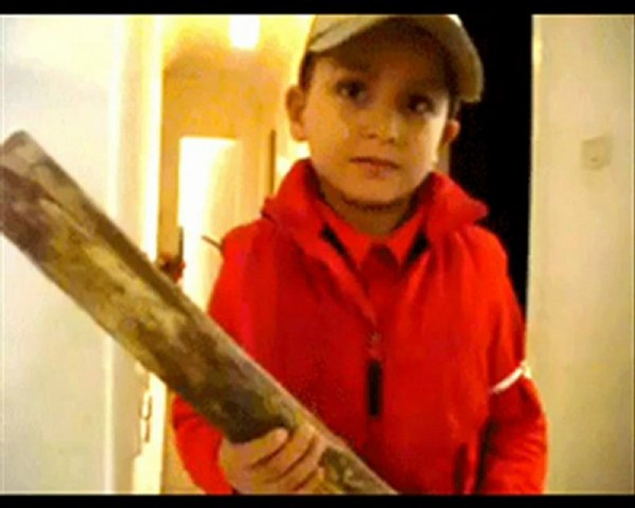 Vidéos publiées par Ameni Souissi -                 Ameni Souissi - La Lel Dholm [HQ]