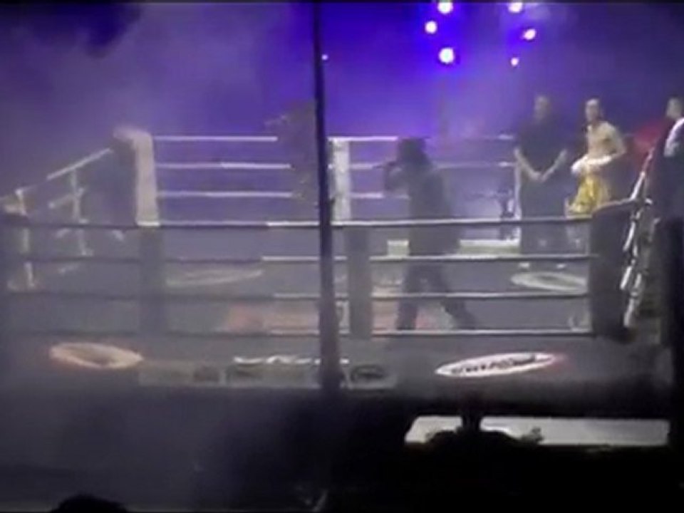 Jizzy Killah & Jeci Jess Entrée de Boxer  "Gala de boxe muayThaï & k1 by MDCG"