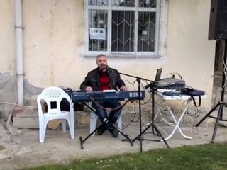 FARZETKİ BEN BİR YALANIM. 24.04.2011