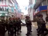 Özel Harekat polislerinden bozkurt sloganlı yürüyüş