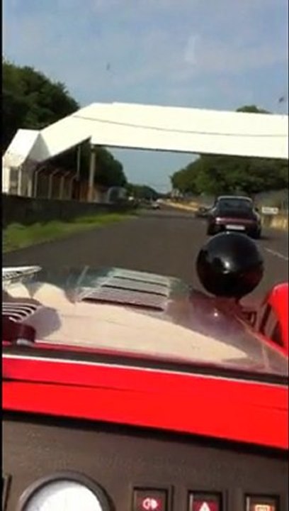 Autodrome Montlhéry 24/04/2011 Caterham Super Seven Vincennes en anciennes