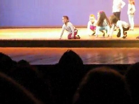 Premier gala de danse pour Dania, opéra théatre d' Avignon (23avril 2011)