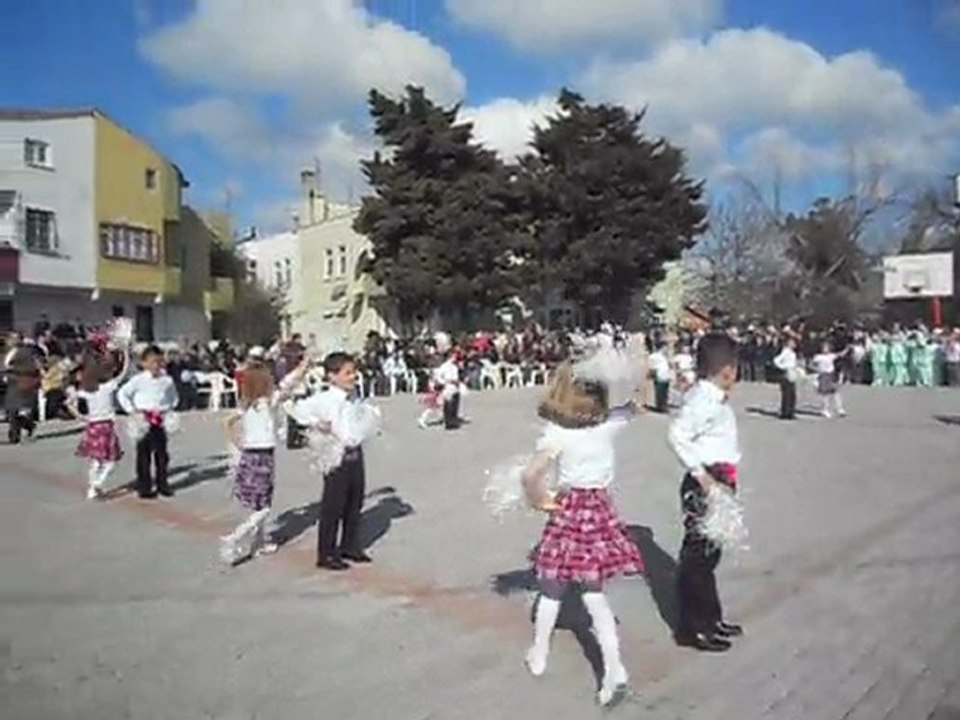1A sınıfı ront gösterisi 23 nisan 2011
