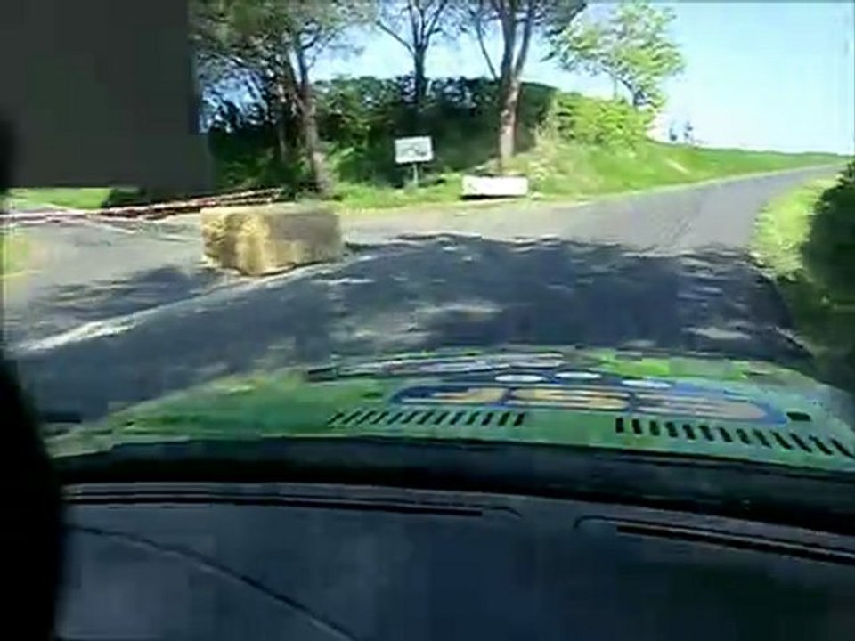 Rallye du Layon 2011-ES5 Pascal et Alain BERJOT / BMW 325i grN