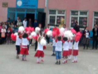 23 Nİsan 2011 Hep neşe ile doluyor insan