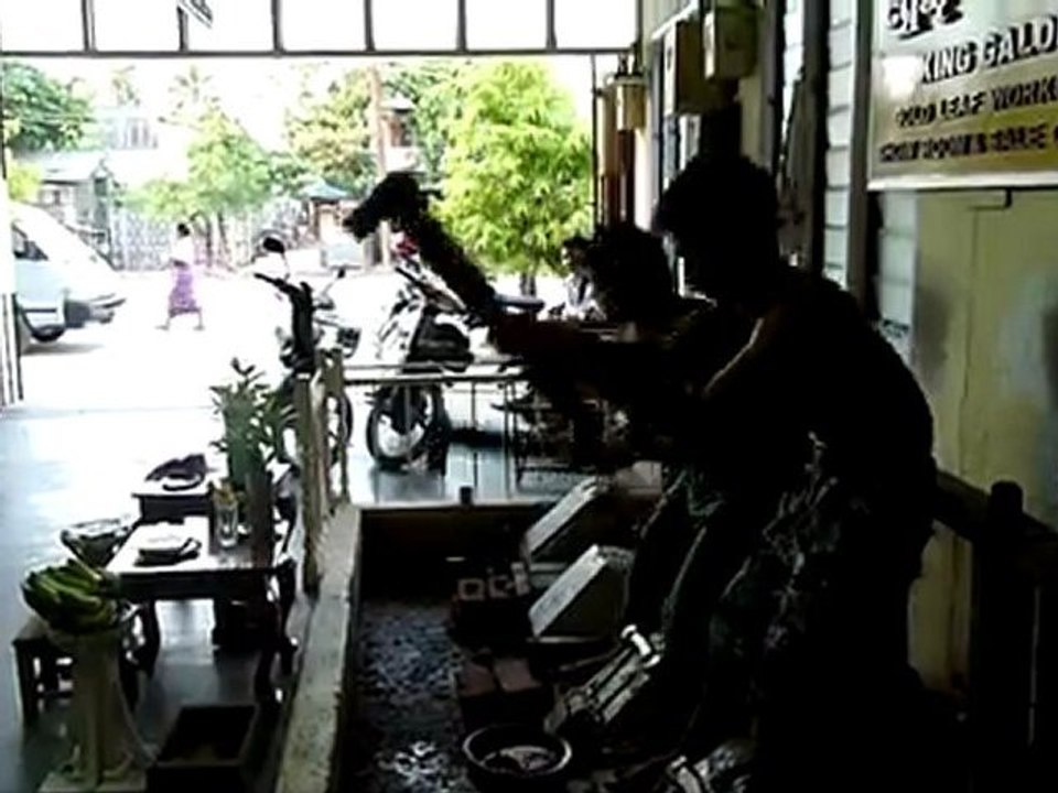 Aplatisseurs de feuilles d'or