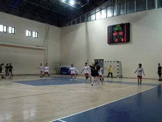 Скачать видео: hentbol hazırlık maçı ladik belediyespor Samsun gençlik ve spor