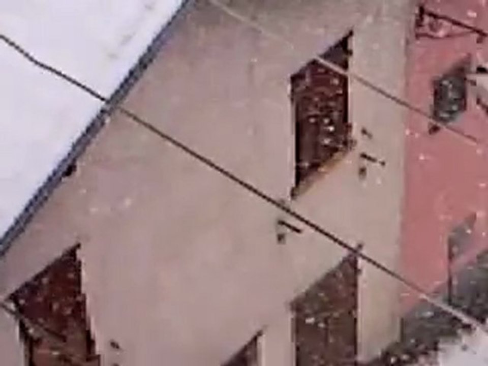 .....e nevica...............
