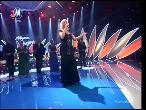 Ayşe İnak Ekiz-Sen Hep Beni Mazideki Halimle Tanırsın