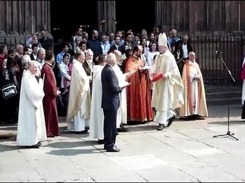 Chorale ACOR Hristos a Inviat (Le Christ est ressuscité) Cathèdrale Strasbourg