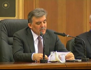 Cumhurbaşkanı Gül, Sırbistana gitmeden önce Esenboğa Havalimanı'nda açıklama yaptı