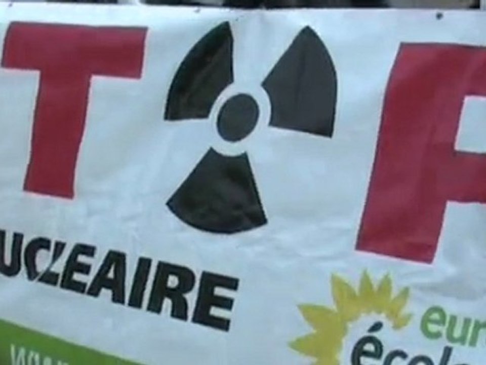 2011-04-26 - OGBL - Manifestation anti-nucléaire Place Clairefontaine à Luxembourg-ville