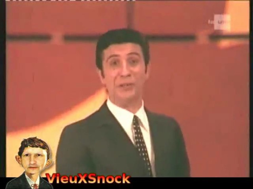 Gilbert Becaud   Le petit oiseau de toutes les couleurs