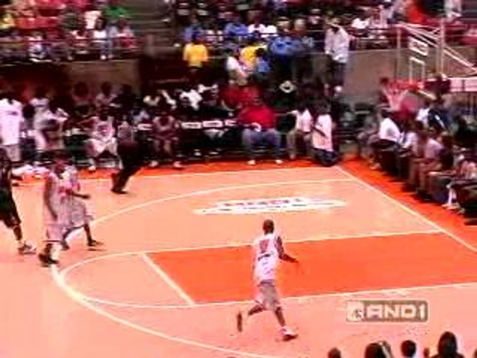 Taurian Fontenette : 720° Dunk