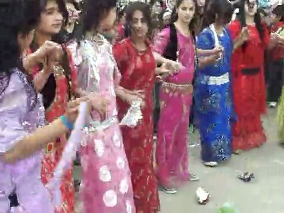 23 Nisan 2011 Halk Oyunu