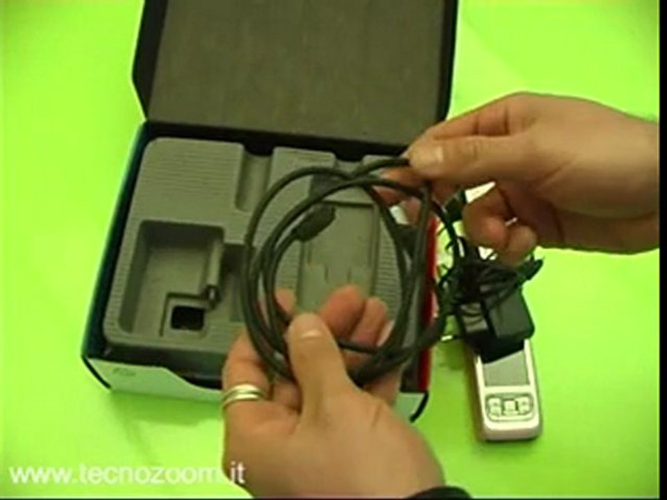 Videorecensione smartphone Nokia E65 confezione d'acquisto