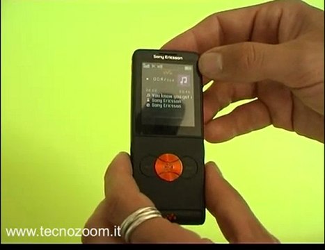 Videorecensione Sony Ericsson W350i pro e contro
