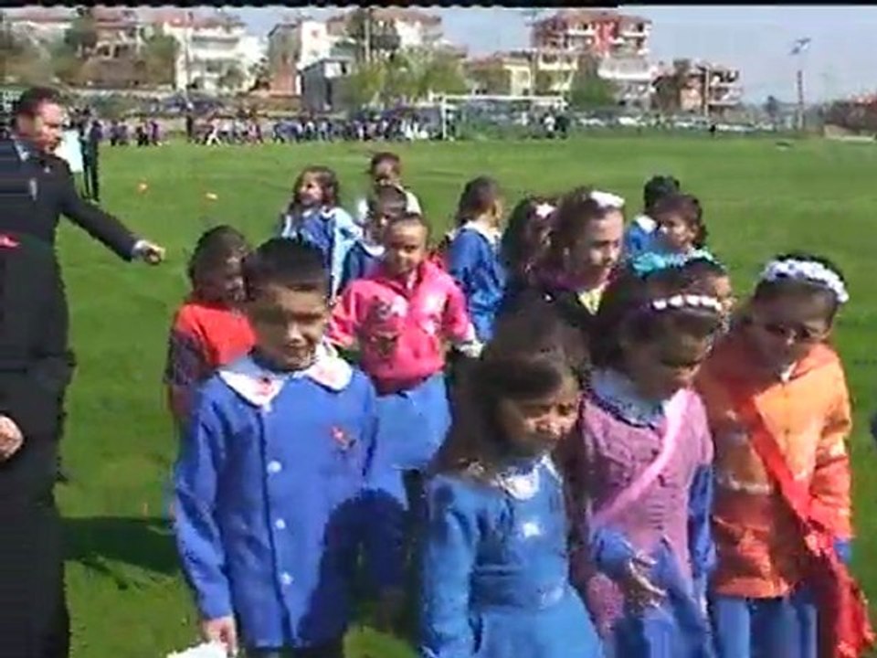 23 Nisan 2011 Geçit Töreni