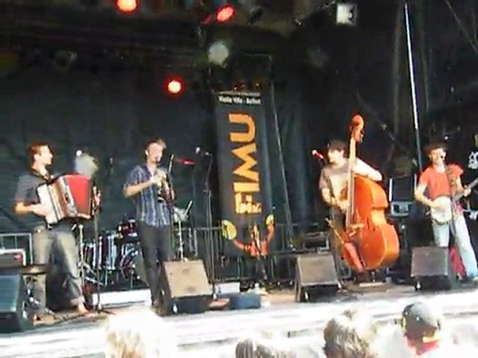 PAYE TON SCHTREIMEL au Fimu 2010