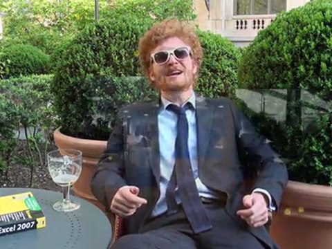 Ligne2mire - EM LYON Business School - Pire CV vidéo