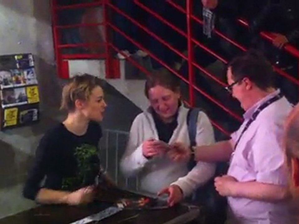 Gala Signs Autographs for Fans 1